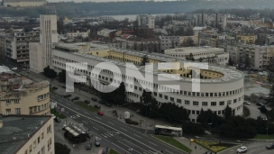 Zaključana vrata Vlade